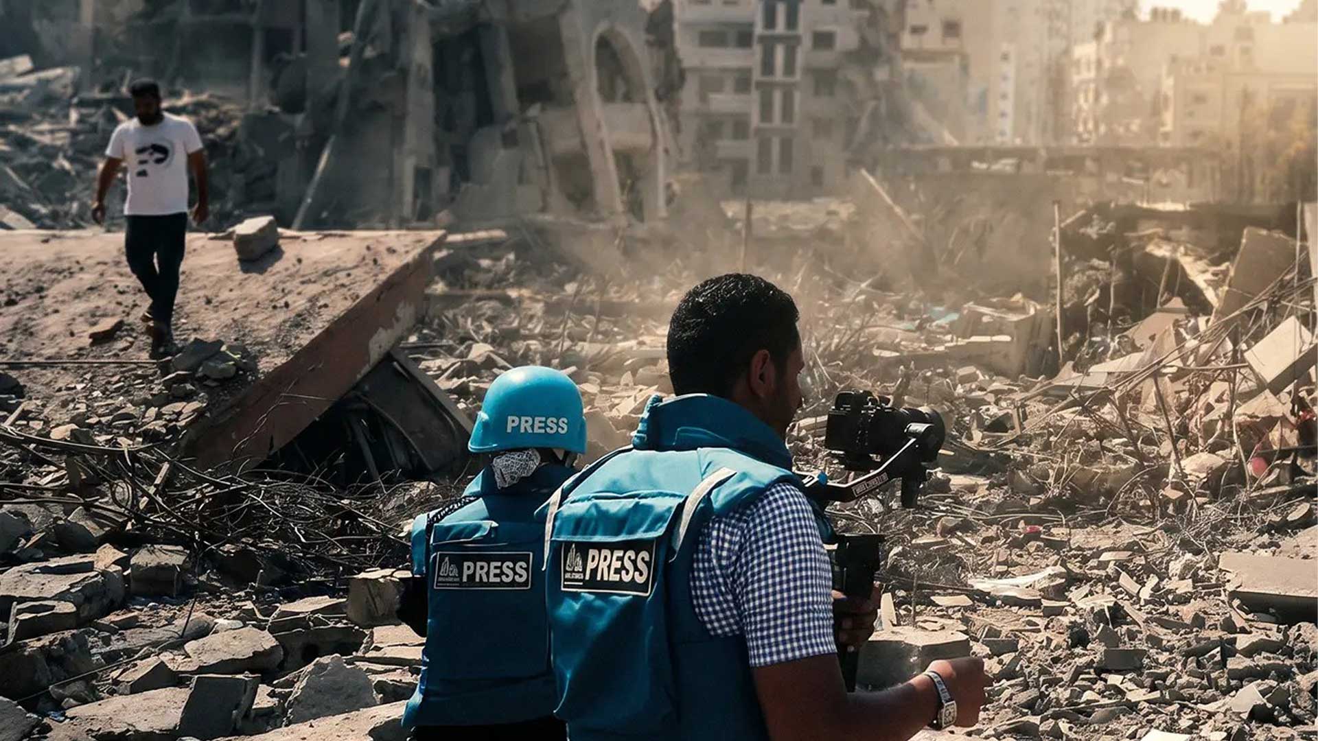 فريق شبكة بالتفصيل أثناء تغطية ميدانية إنسانية